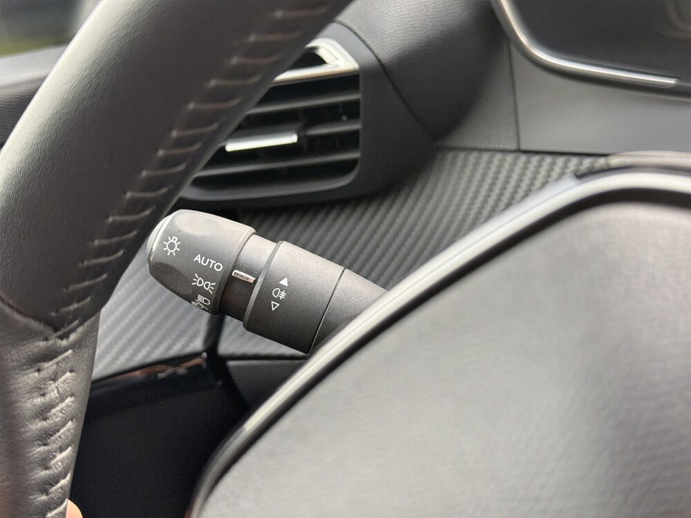 Occasion PEUGEOT 208 208 PureTech 100 S&S BVM6 - Allure