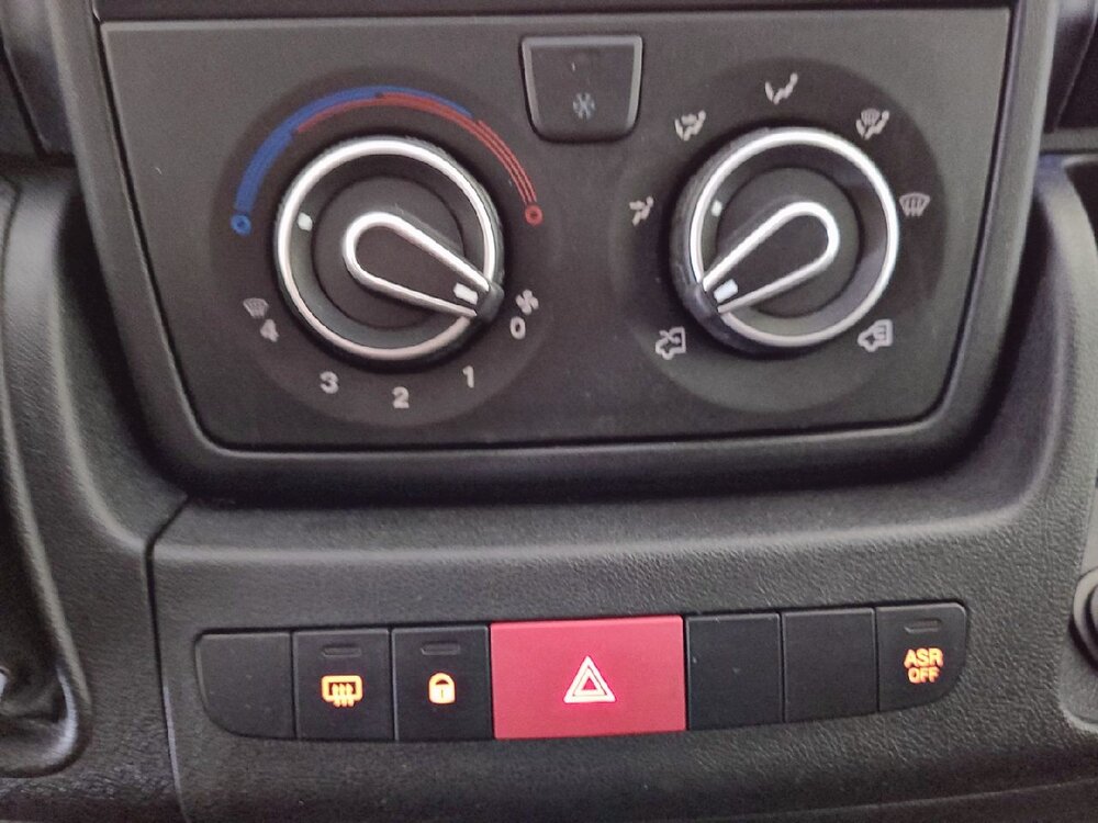 Occasion PEUGEOT Boxer BOXER TOLE 3.0 T L2H2 BLUEHDI 120 S&S BVM6