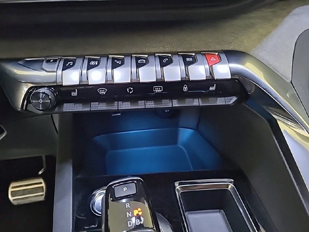 Occasion PEUGEOT 3008 3008 Hybrid 225 e-EAT8 - GT