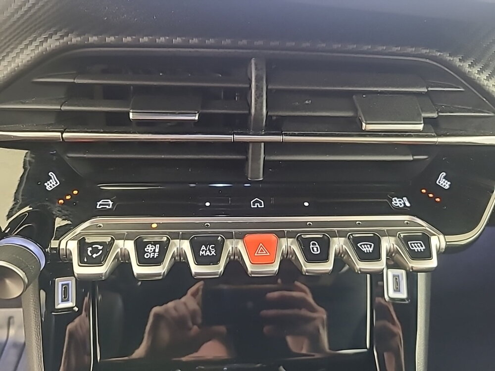 Occasion PEUGEOT 2008 2008 Hybrid 145 e-DCS6 - GT Exclusive