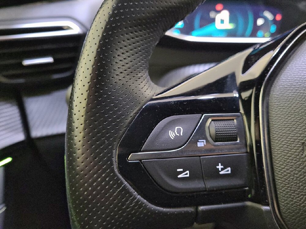 Occasion PEUGEOT 208 208 Electrique 50 kWh 136ch - GT