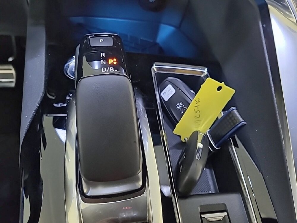 Occasion PEUGEOT 3008 3008 Hybrid4 300 e-EAT8 - GT Pack