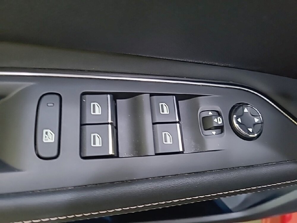 Occasion PEUGEOT 3008 3008 Hybrid4 300 e-EAT8 - GT Pack