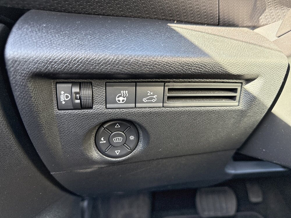 Occasion CITROEN C4 X e-C4 X 136 ch Automatique - Shine