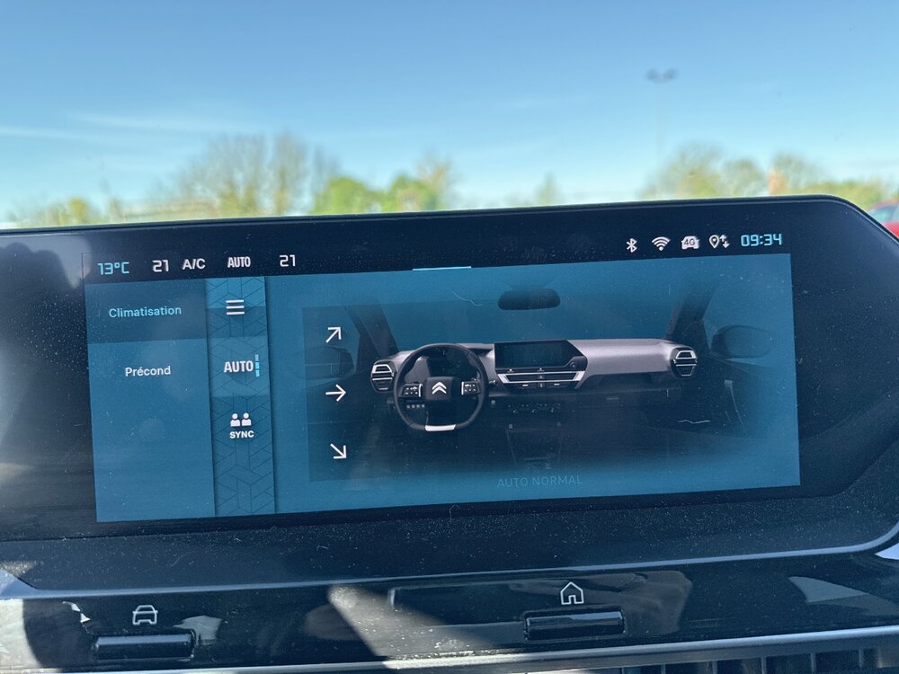 Occasion CITROEN C4 X e-C4 X 136 ch Automatique - Shine