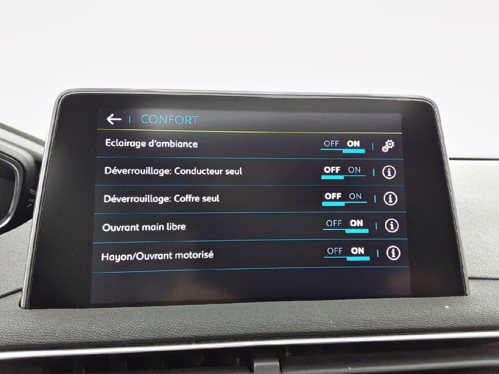 Occasion PEUGEOT 3008 3008 Hybrid4 300 e-EAT8 - GT