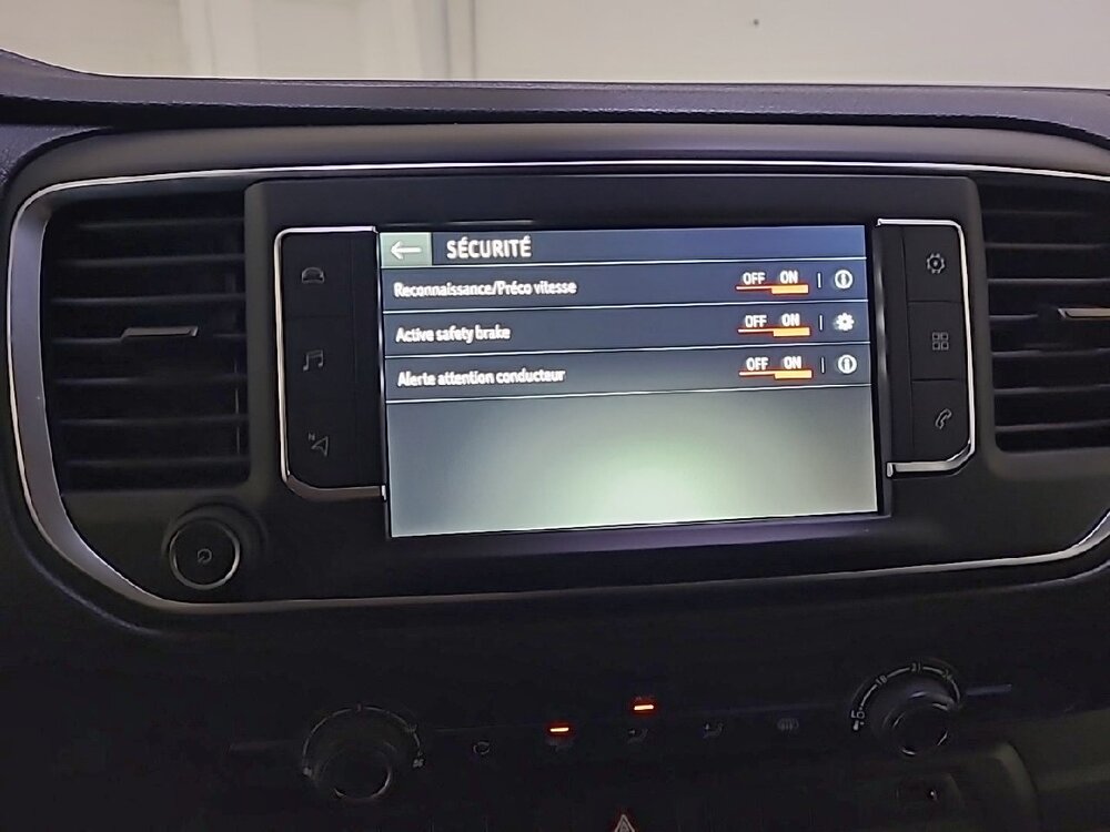 Occasion OPEL Vivaro VIVARO FGN TAILLE M BLUEHDI 180 S&S EAT8