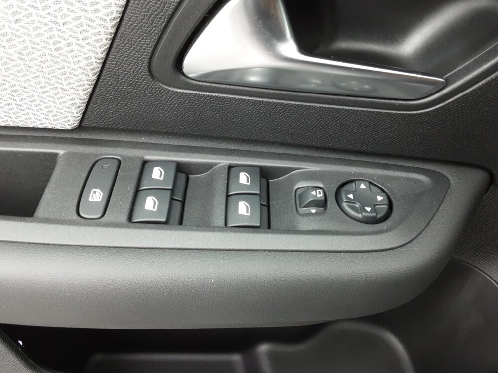 Occasion CITROEN C4 C4 PureTech 155 S&S EAT8 - Shine Pack