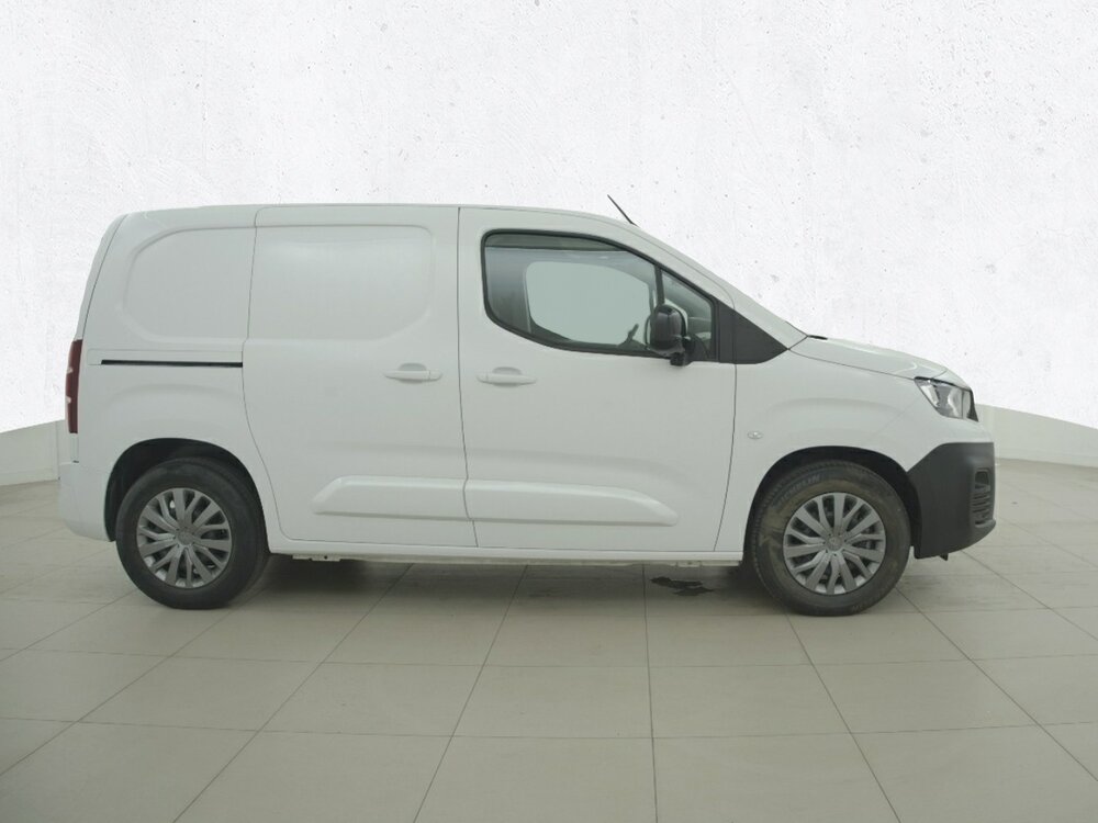 Occasion PEUGEOT Partner E-PARTNER FOURGON M 800 KG 136 CH BATTERIE 50 KWH