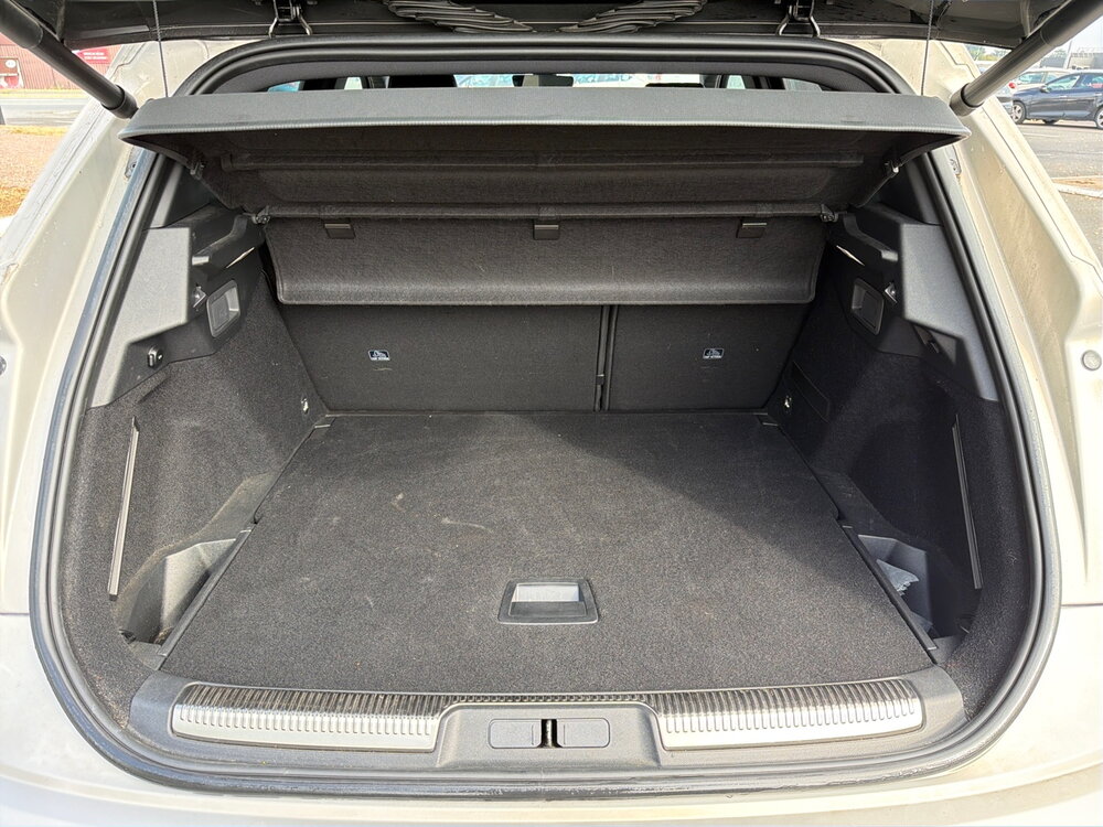 Occasion DS DS 7 Crossback DS7 Crossback Hybride E-Tense 300 EAT8 4x4 - Louvre