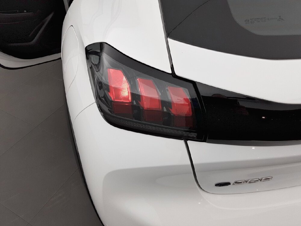 Occasion PEUGEOT 208 208 Electrique 50 kWh 136ch - Active Business