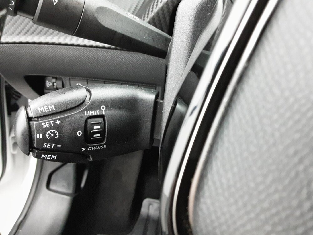 Occasion PEUGEOT 208 208 Electrique 50 kWh 136ch - Active Business