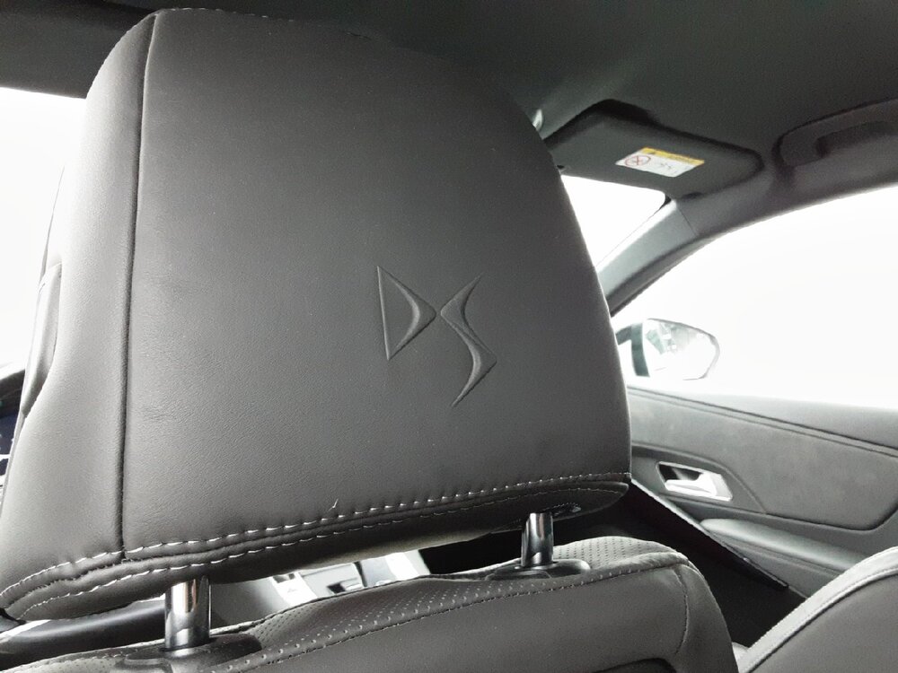 Occasion DS DS 7 Crossback DS7 Crossback Hybride E-Tense 300 EAT8 4x4 - Louvre