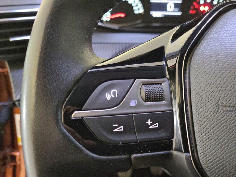 Occasion PEUGEOT 2008 2008 PureTech 100 S&S BVM6