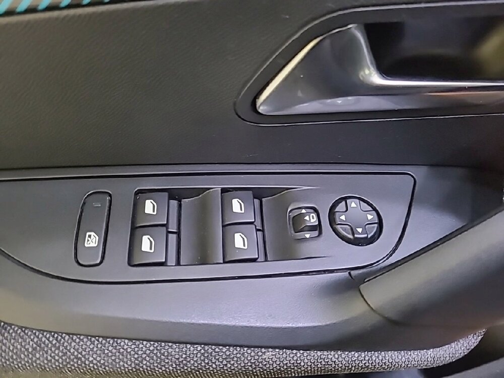 Occasion PEUGEOT 2008 2008 PureTech 100 S&S BVM6