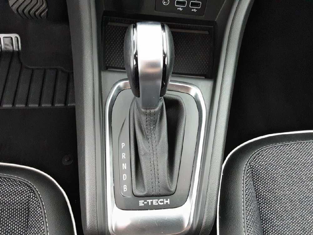 Occasion RENAULT Captur Captur E-Tech 145 - 21