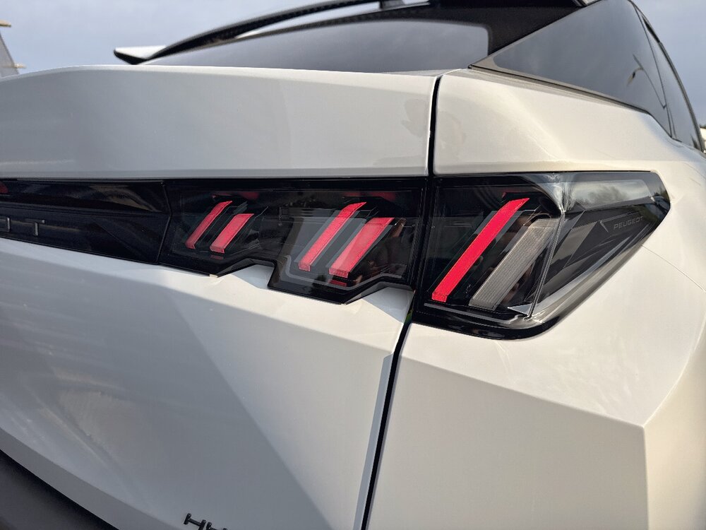 Occasion PEUGEOT 3008 3008 Hybrid 145 e-DCS6 - Allure