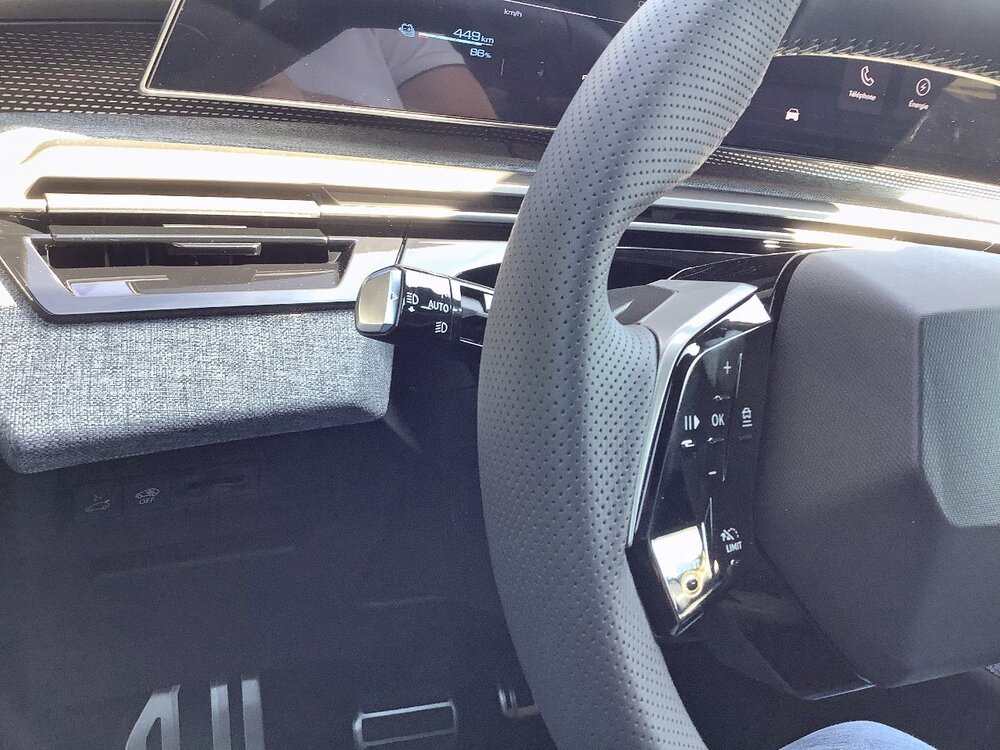 Occasion PEUGEOT 3008 3008 Electrique 73 kWh 210 ch - GT