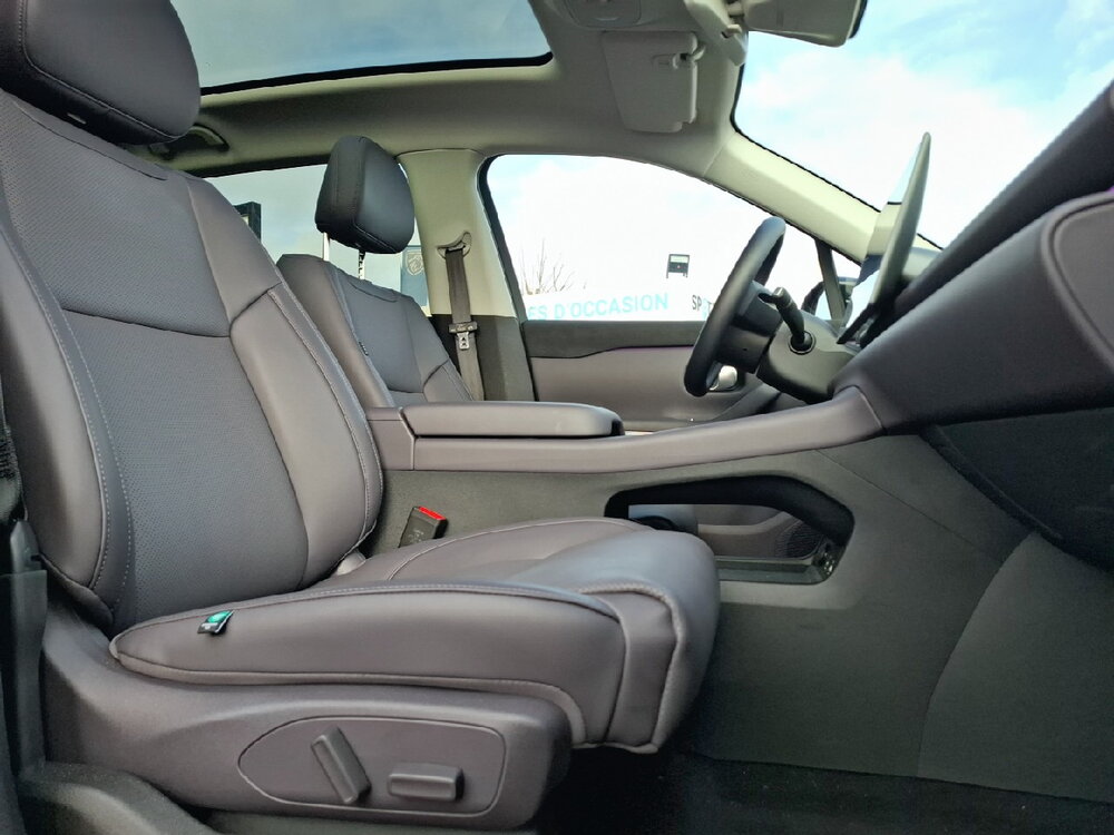 Occasion LEAPMOTOR C10 C10 REEV 28.4 kWh - 158 kW - Design