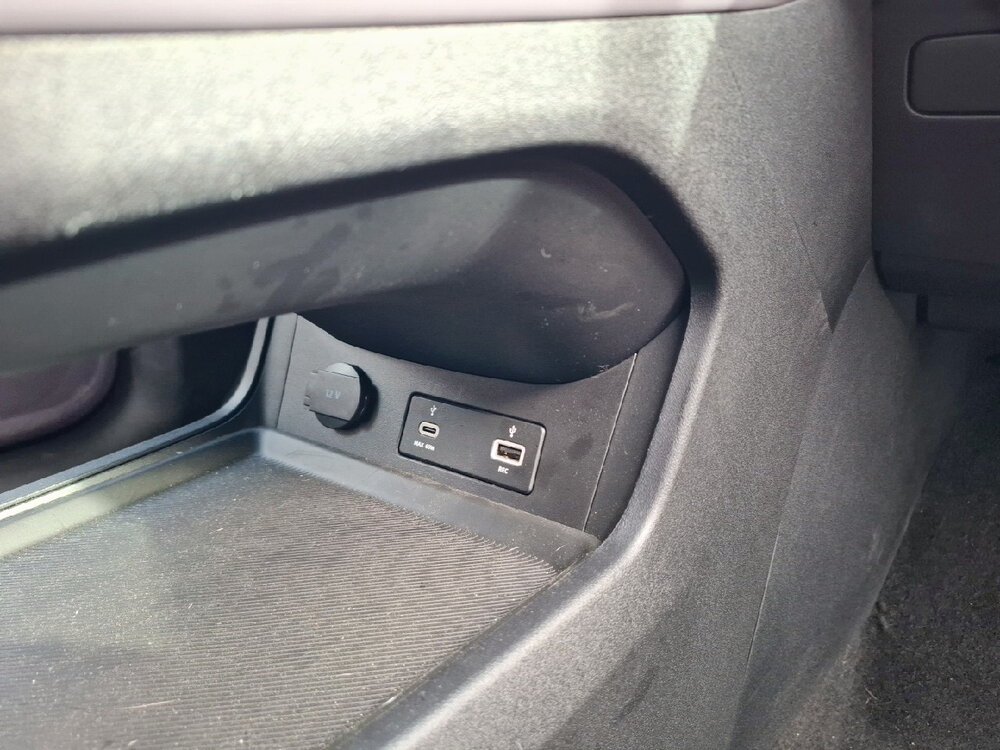 Occasion LEAPMOTOR C10 C10 REEV 28.4 kWh - 158 kW - Design