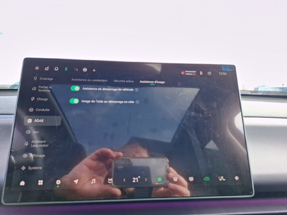 Occasion LEAPMOTOR C10 C10 REEV 28.4 kWh - 158 kW - Design