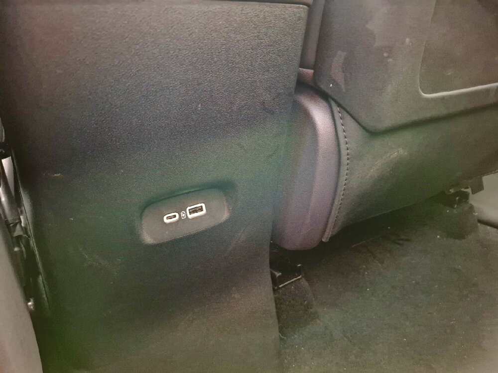 Occasion LEAPMOTOR C10 C10 REEV 28.4 kWh - 158 kW - Design