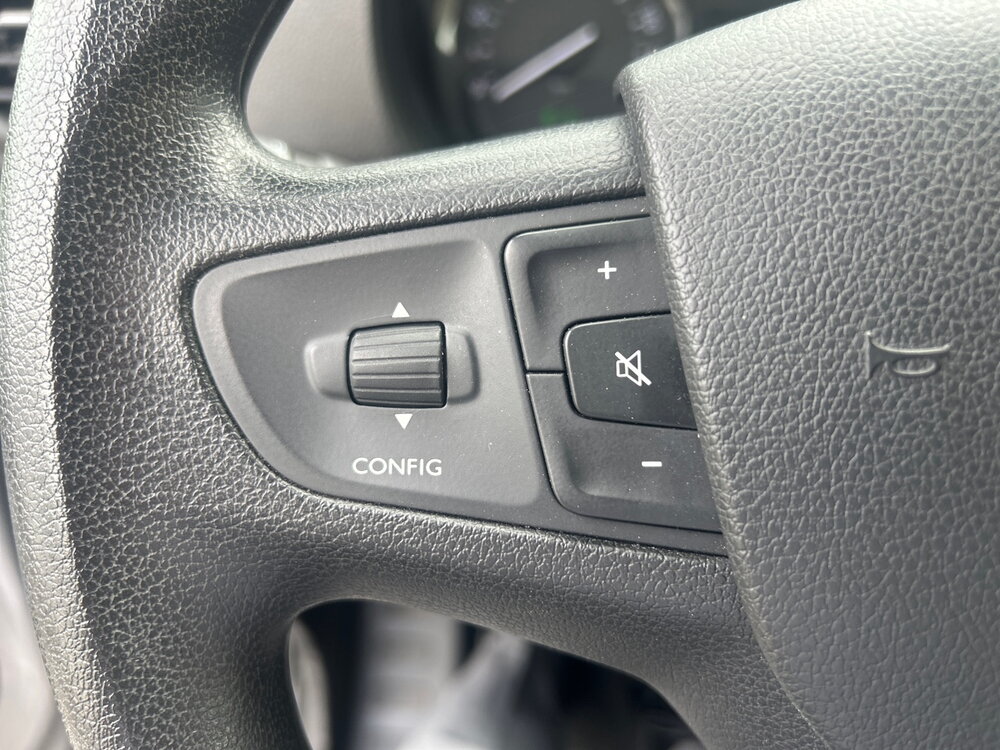 Occasion OPEL Vivaro Vivaro Combi L1 1.5 Diesel 120 ch