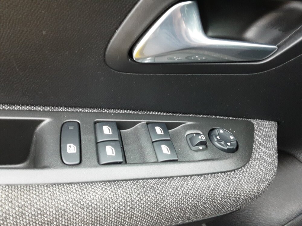 Occasion PEUGEOT 208 208 PureTech 75 S&S BVM5 - Style