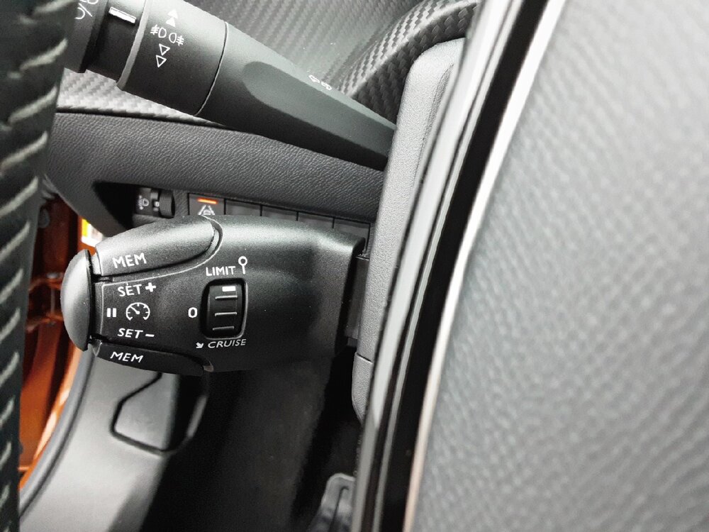 Occasion PEUGEOT 2008 2008 Moteur électrique 136 ch - Allure Pack