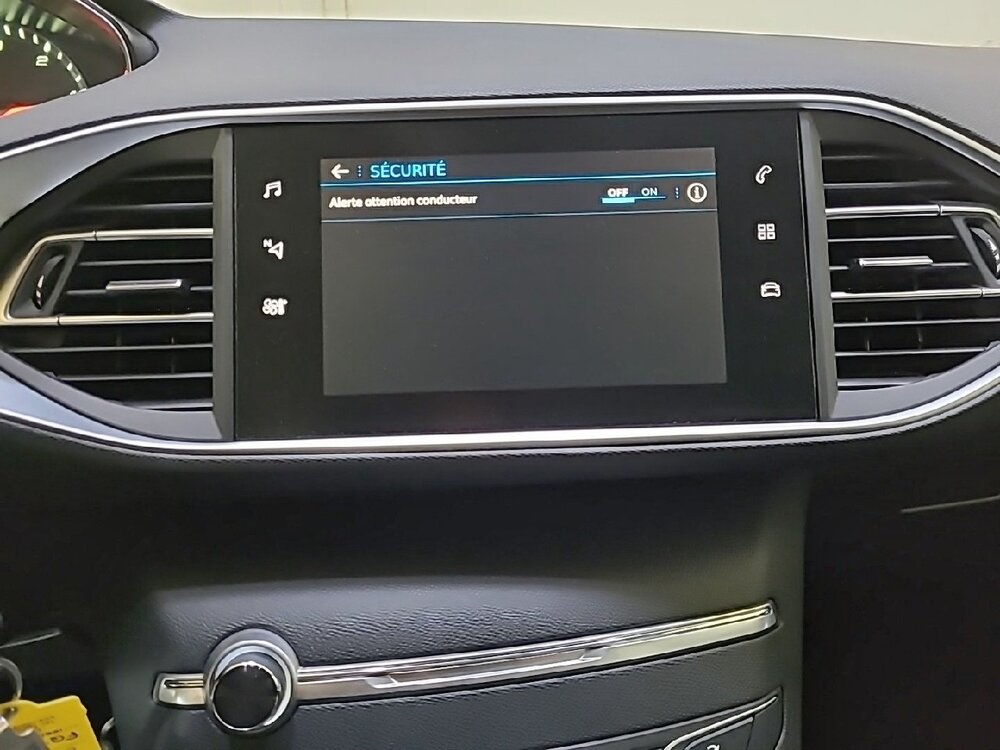 Occasion PEUGEOT 308 308 AFFAIRE BLUEHDI 100 S&S BVM6 - PREMIUM PACK