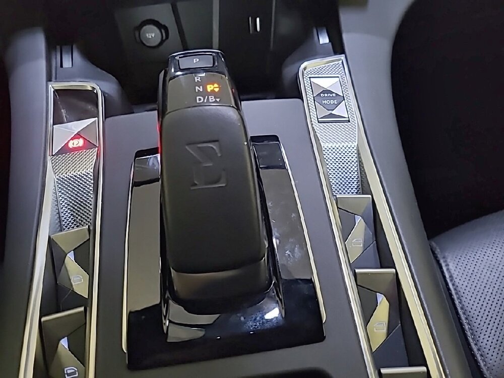 Occasion DS DS 7 Crossback DS7 Crossback Hybride E-Tense 300 EAT8 4x4 - Grand Chic