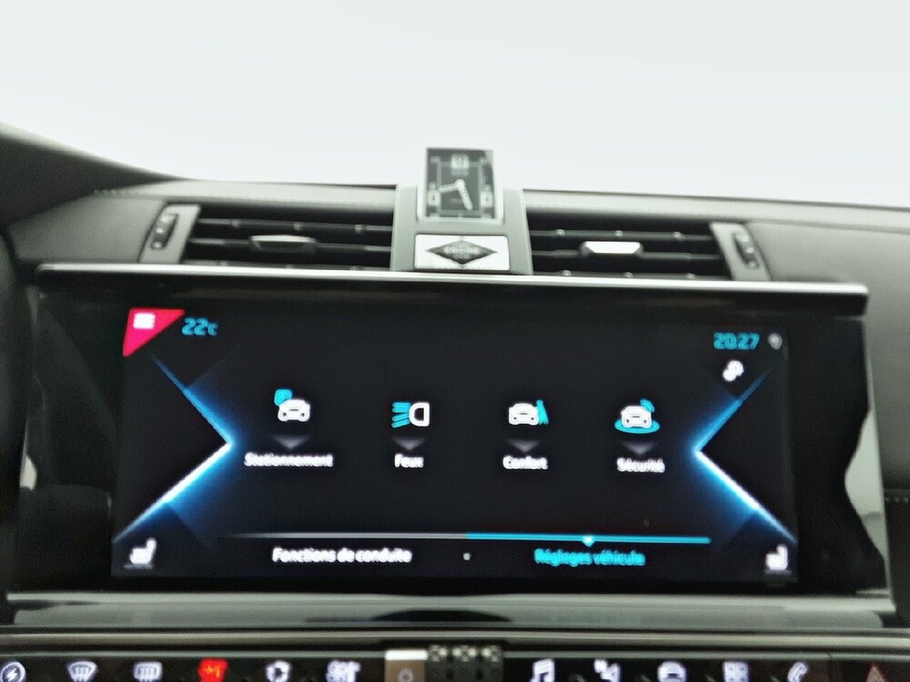 Occasion DS DS 7 Crossback DS7 Crossback Hybride E-Tense 300 EAT8 4x4 - Louvre