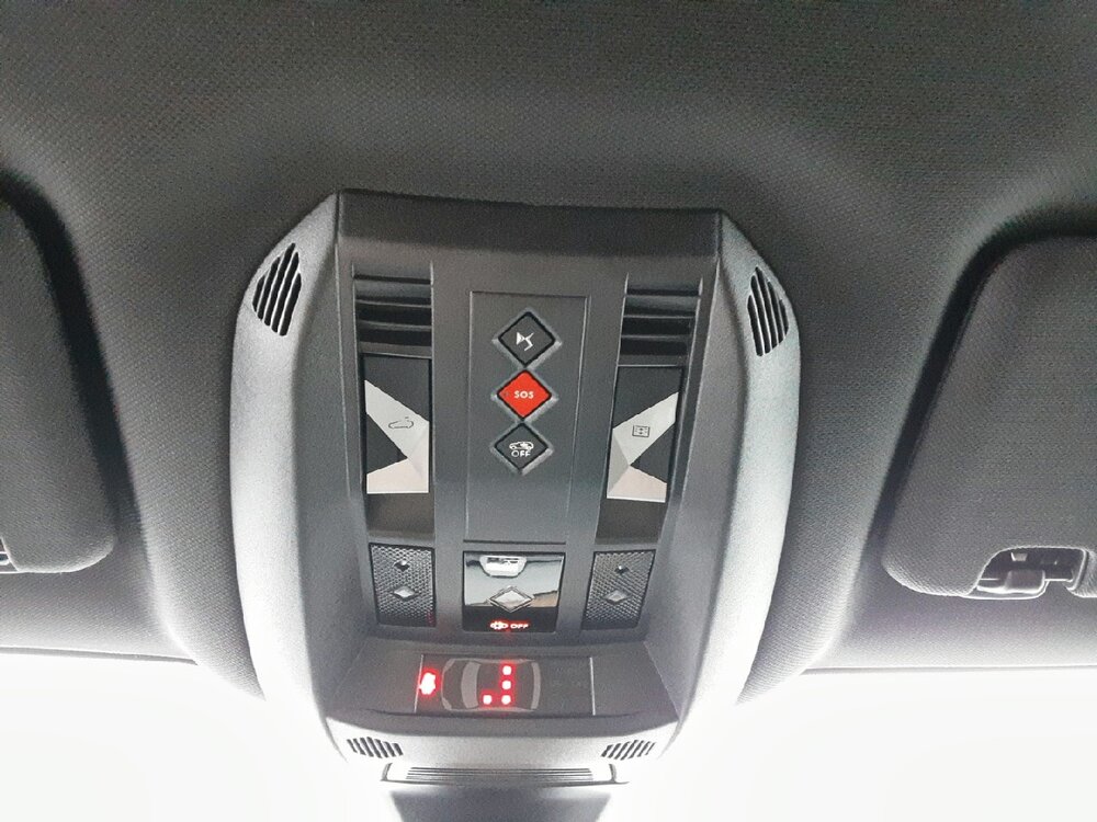 Occasion DS DS 7 Crossback DS7 Crossback Hybride E-Tense 300 EAT8 4x4 - Louvre