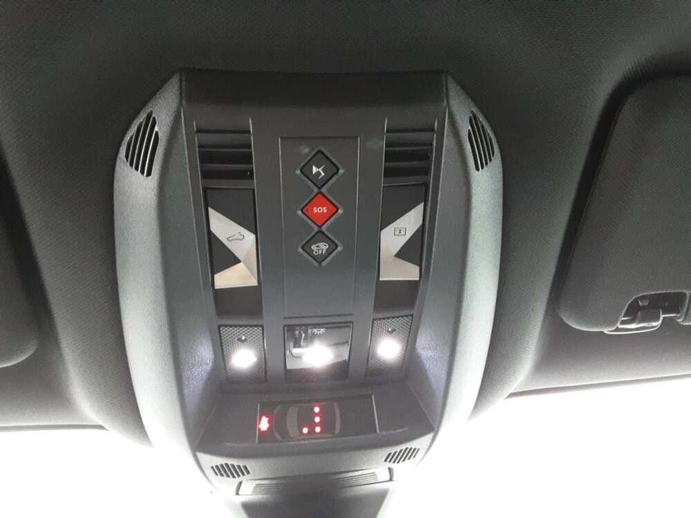 Occasion DS DS 7 Crossback DS7 Crossback Hybride E-Tense 300 EAT8 4x4 - Louvre