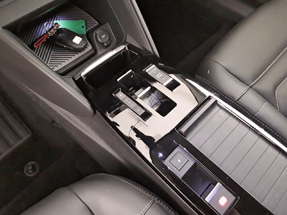 Occasion CITROEN C4 e-C4 136 ch Automatique