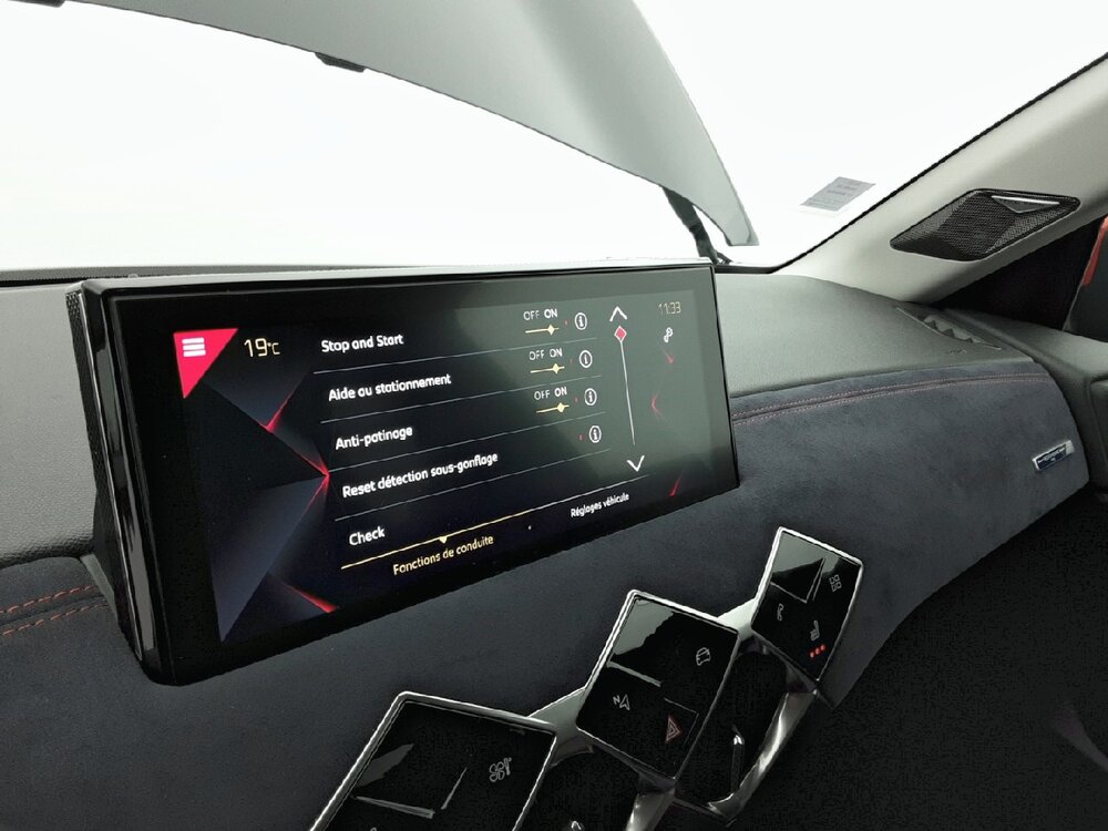 Occasion DS DS3 Crossback DS3 Crossback PureTech 130 EAT8 - Ines de la Fressange Paris