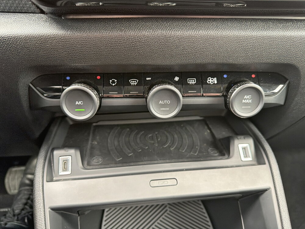 Occasion CITROEN C4 C4 Hybride 136 e-DCS6 - Max