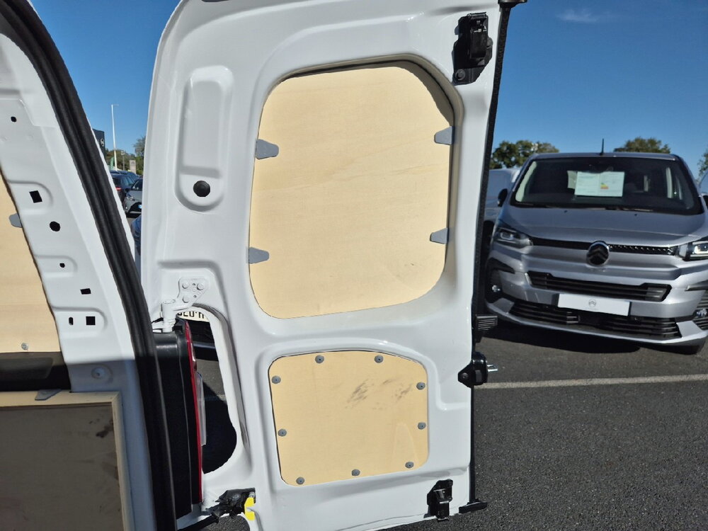 Occasion CITROEN Berlingo BERLINGO VAN TAILLE M 650KG BLUEHDI 130 S&S EAT8