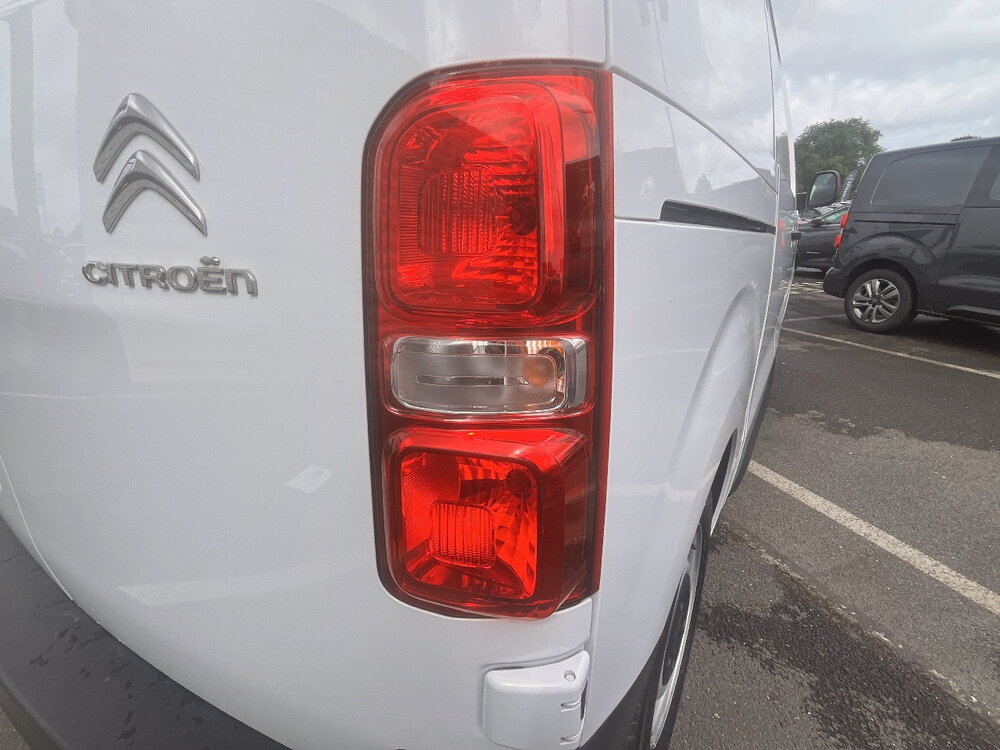 Occasion CITROEN Jumpy JUMPY FGN M BLUEHDI 120 S&S BVM6 - CLUB
