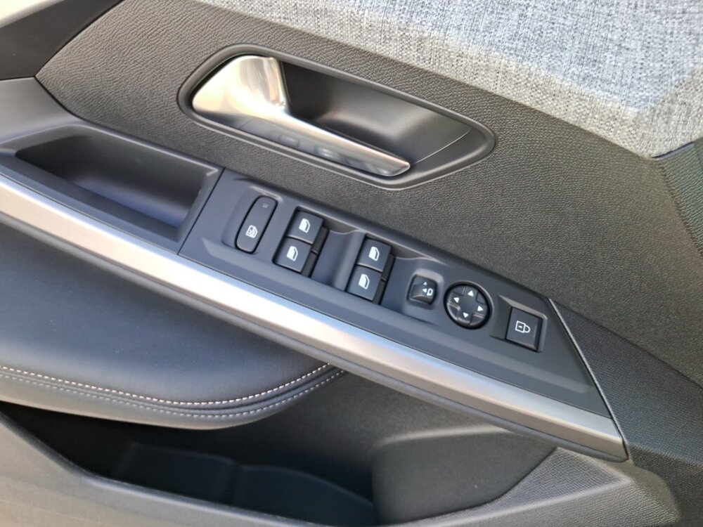 Occasion PEUGEOT 3008 3008 Hybrid 145 e-DCS6 - Allure