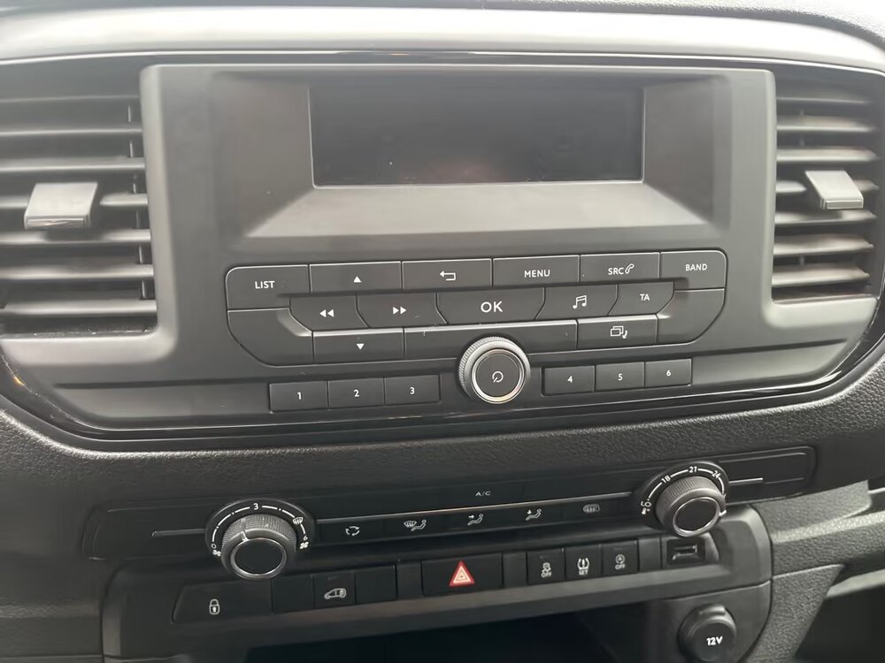 Occasion OPEL Vivaro VIVARO FGN L2 1.5 DIESEL 120 CH - PACK CLIM