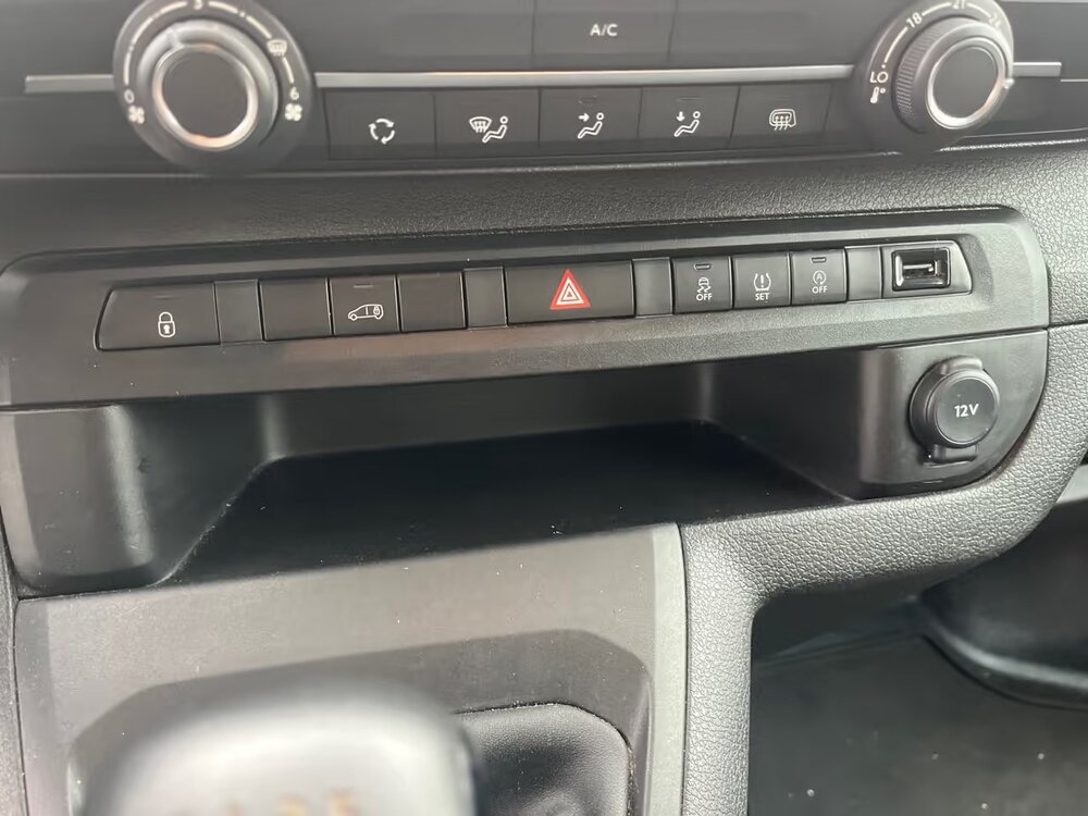 Occasion OPEL Vivaro VIVARO FGN L2 1.5 DIESEL 120 CH - PACK CLIM