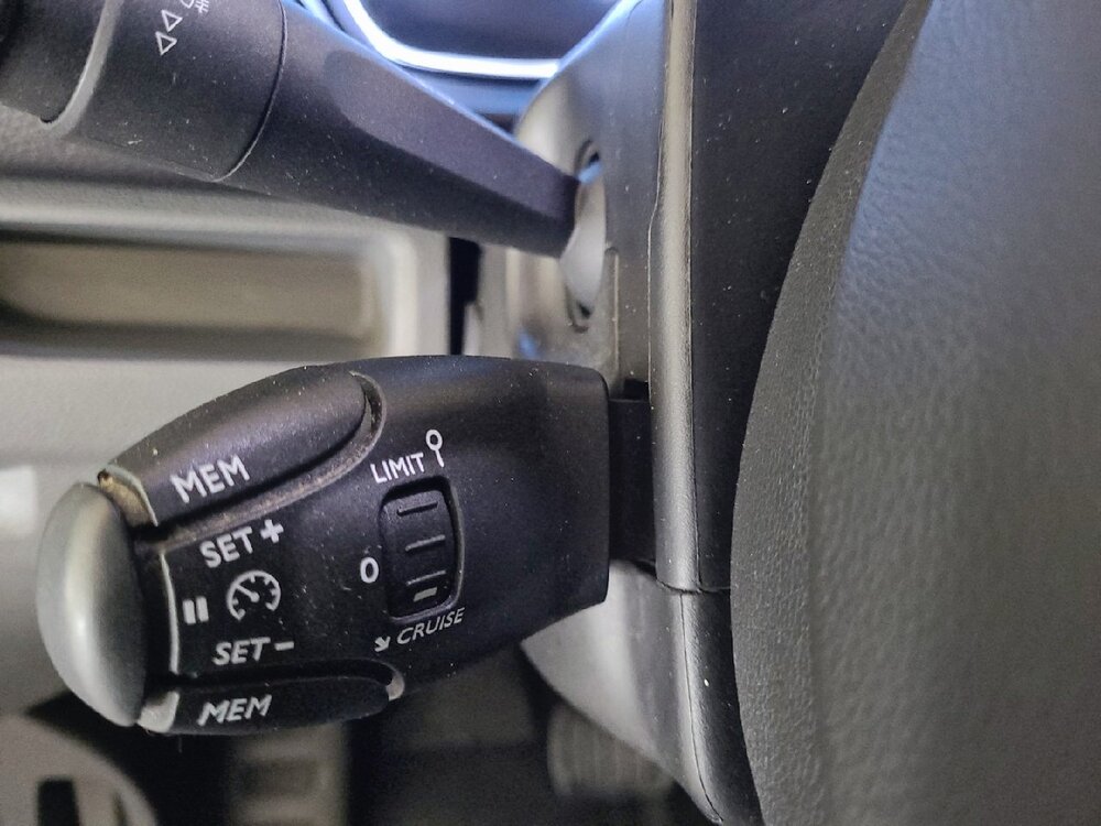 Occasion PEUGEOT Expert EXPERT FGN TOLE STANDARD ELECTRIQUE 75KWH 136