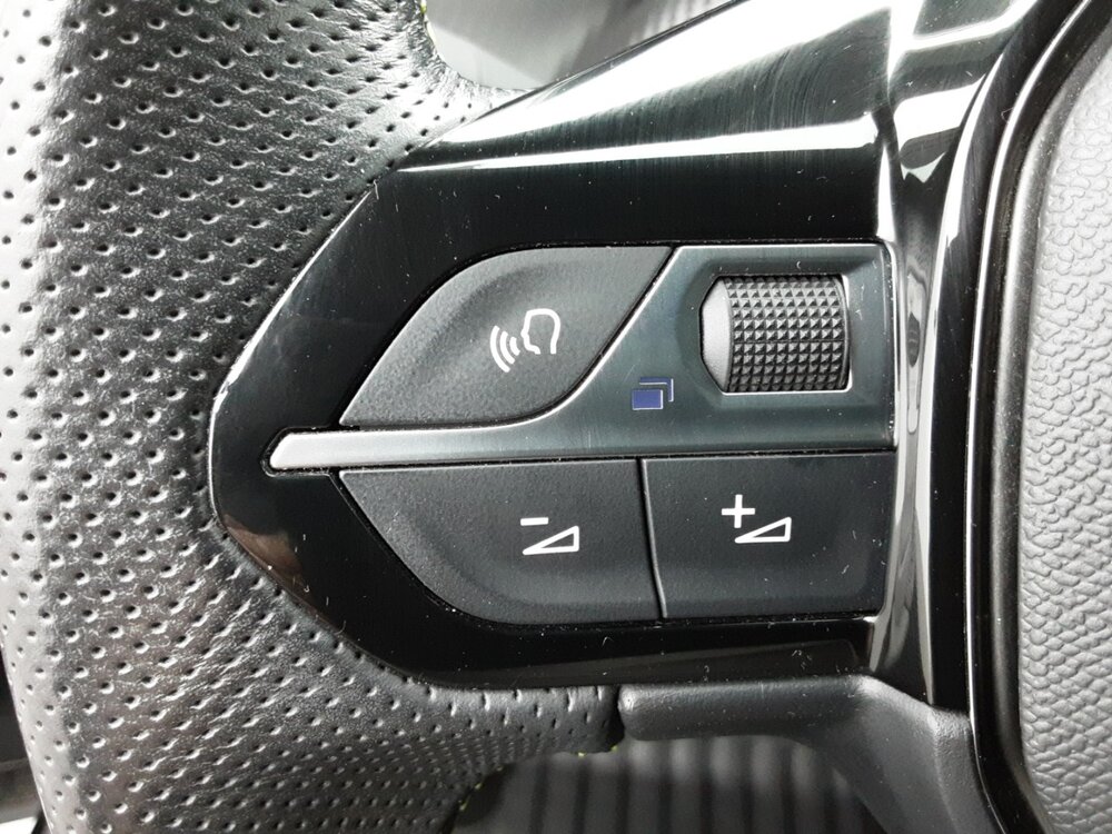 Occasion PEUGEOT 2008 2008 Electrique 136 ch