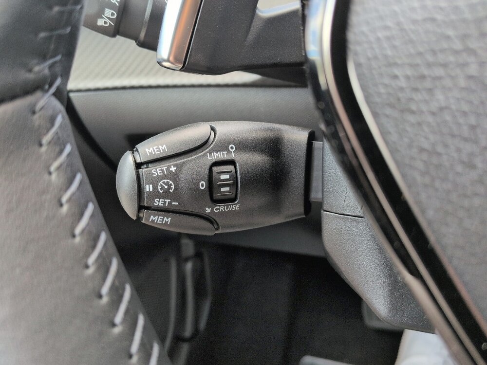 Occasion PEUGEOT 208 208 Hybrid 110 e-DCS6 - Allure