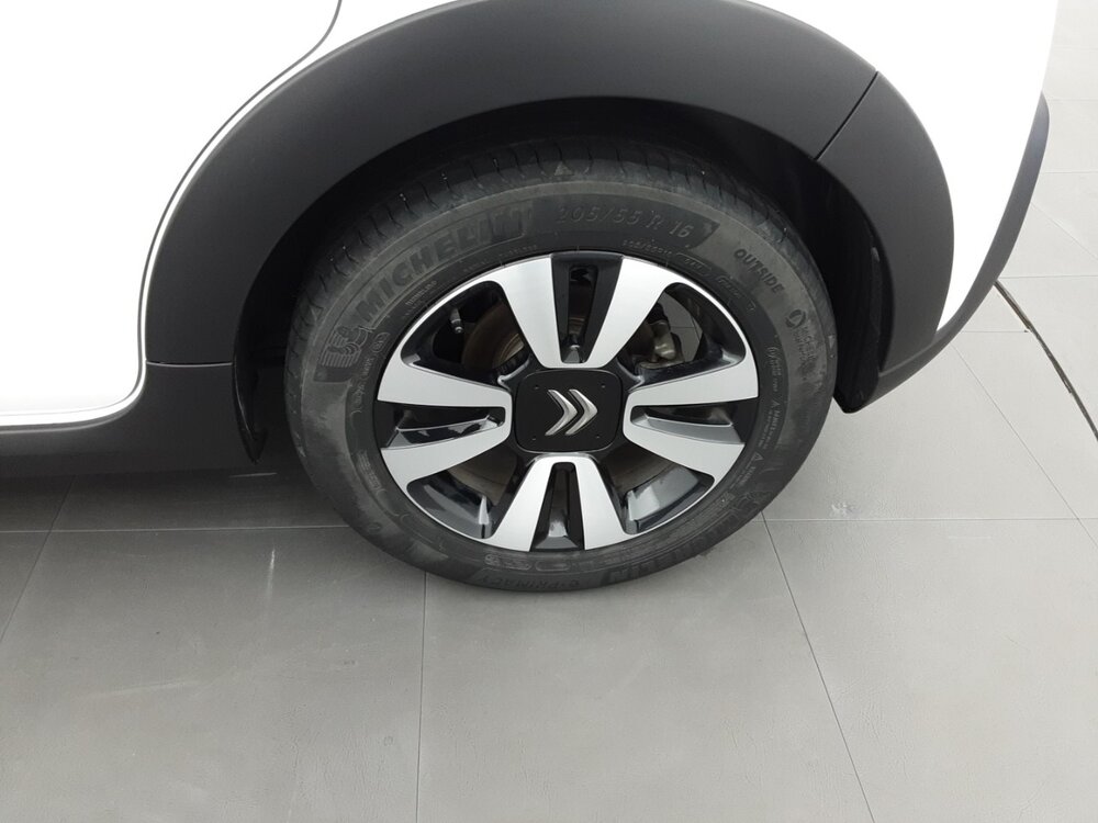 Occasion CITROEN C3 C3 PureTech 110 S&S EAT6 - Shine Pack