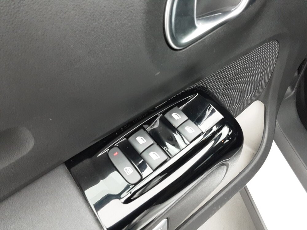 Occasion CITROEN C3 C3 PureTech 110 S&S EAT6 - Shine Pack