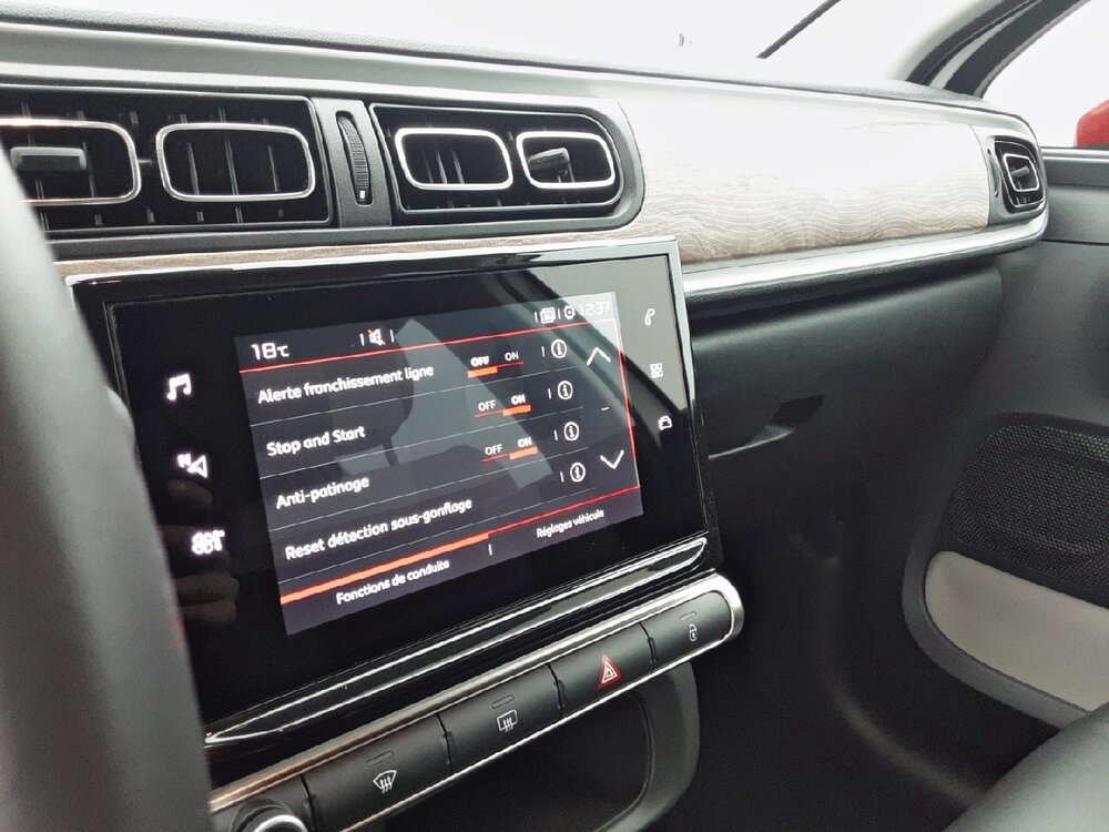 Occasion CITROEN C3 C3 PureTech 110 S&S EAT6 - Shine Pack