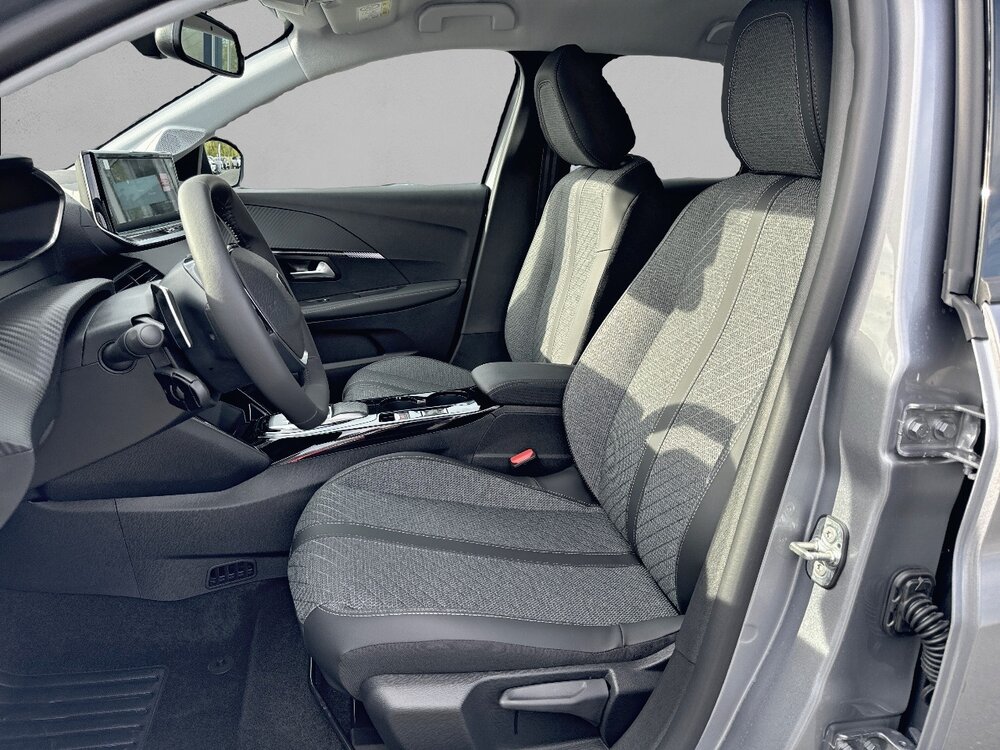 Occasion PEUGEOT 208 208 Hybrid 110 e-DCS6 - série spéciale ENVY