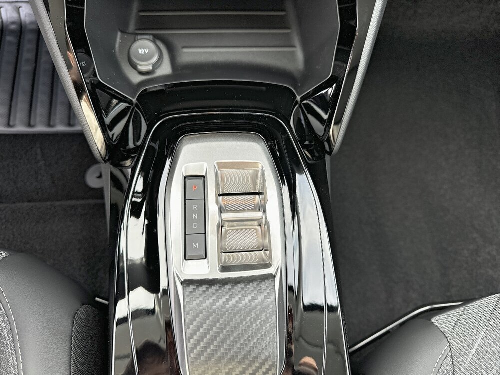 Occasion PEUGEOT 208 208 Hybrid 110 e-DCS6 - série spéciale ENVY